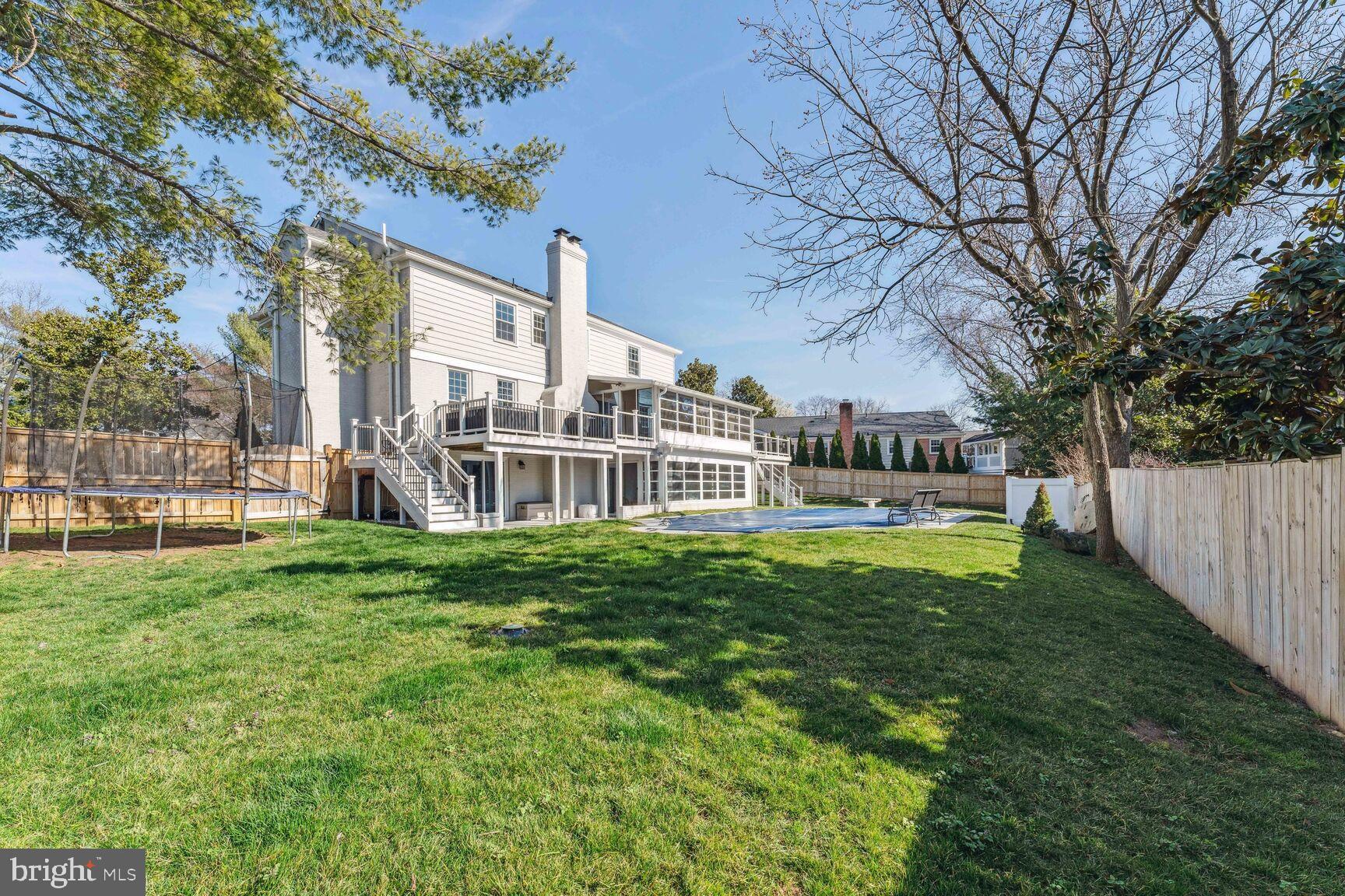 826 St Stephens Road Alexandria, VA 22304 - Photo 7 of 100