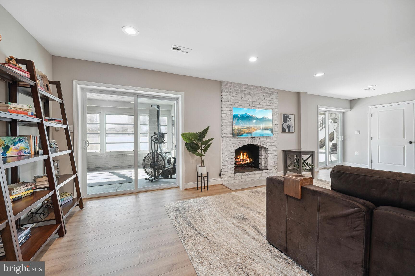 826 St Stephens Road Alexandria, VA 22304 - Photo 77 of 100