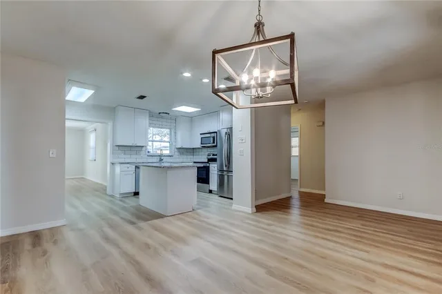 $399,000 | 5525 Pine Circle Northeast, St. Petersburg, FL 33703