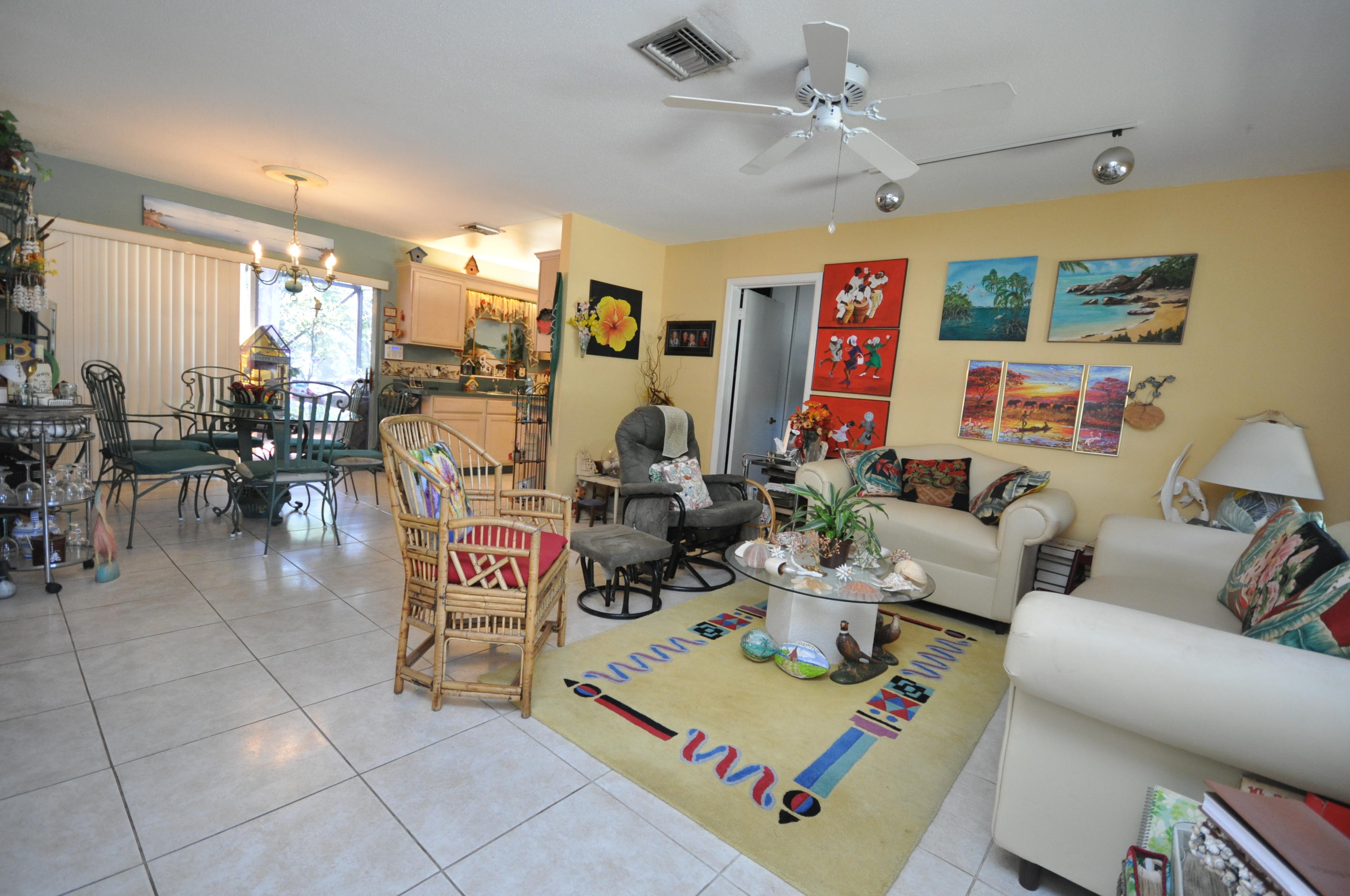 67 Andros Road Palm Springs, FL 33461 - Photo 2 of 12 Living 2
