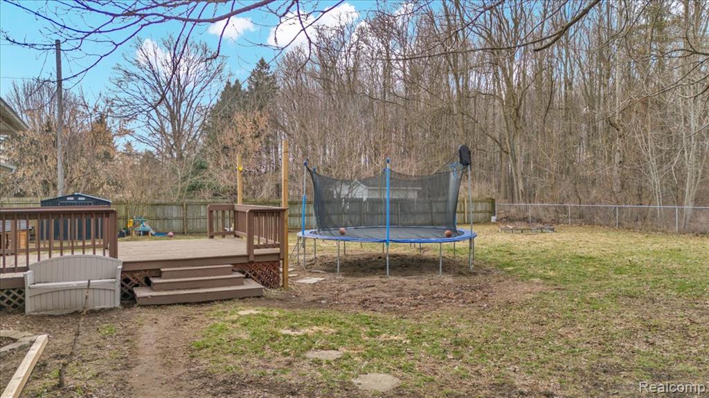6865 Abbottsford Road North Street, MI 48049 - Photo 5 of 19