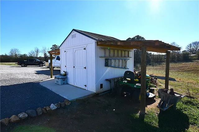 $299,900 | 703 Addison Road, Buchanan, GA 30113