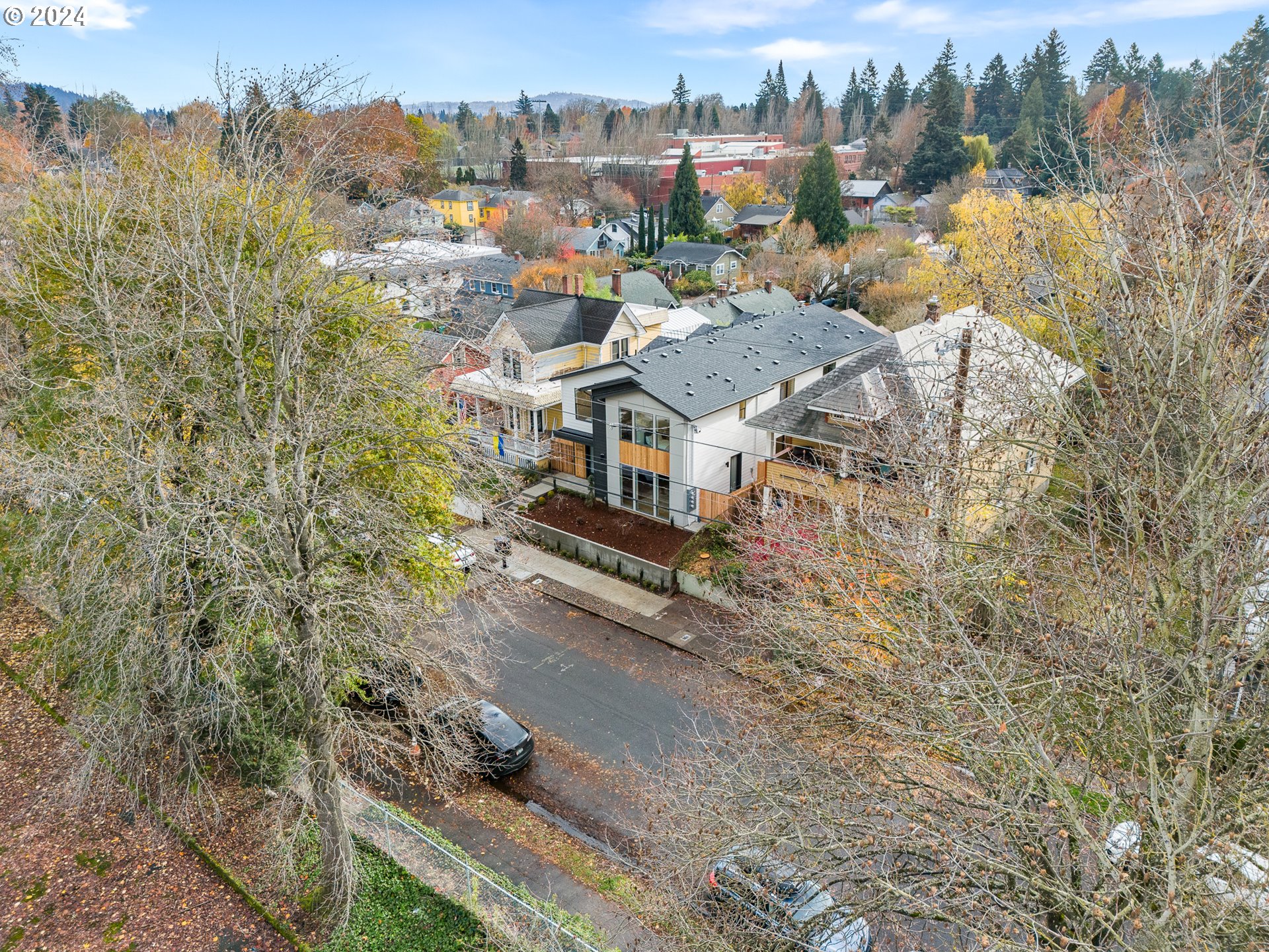 2232 Southeast Ankeny Street, Unit 2 Portland, OR 97214 - Photo 12 of 15