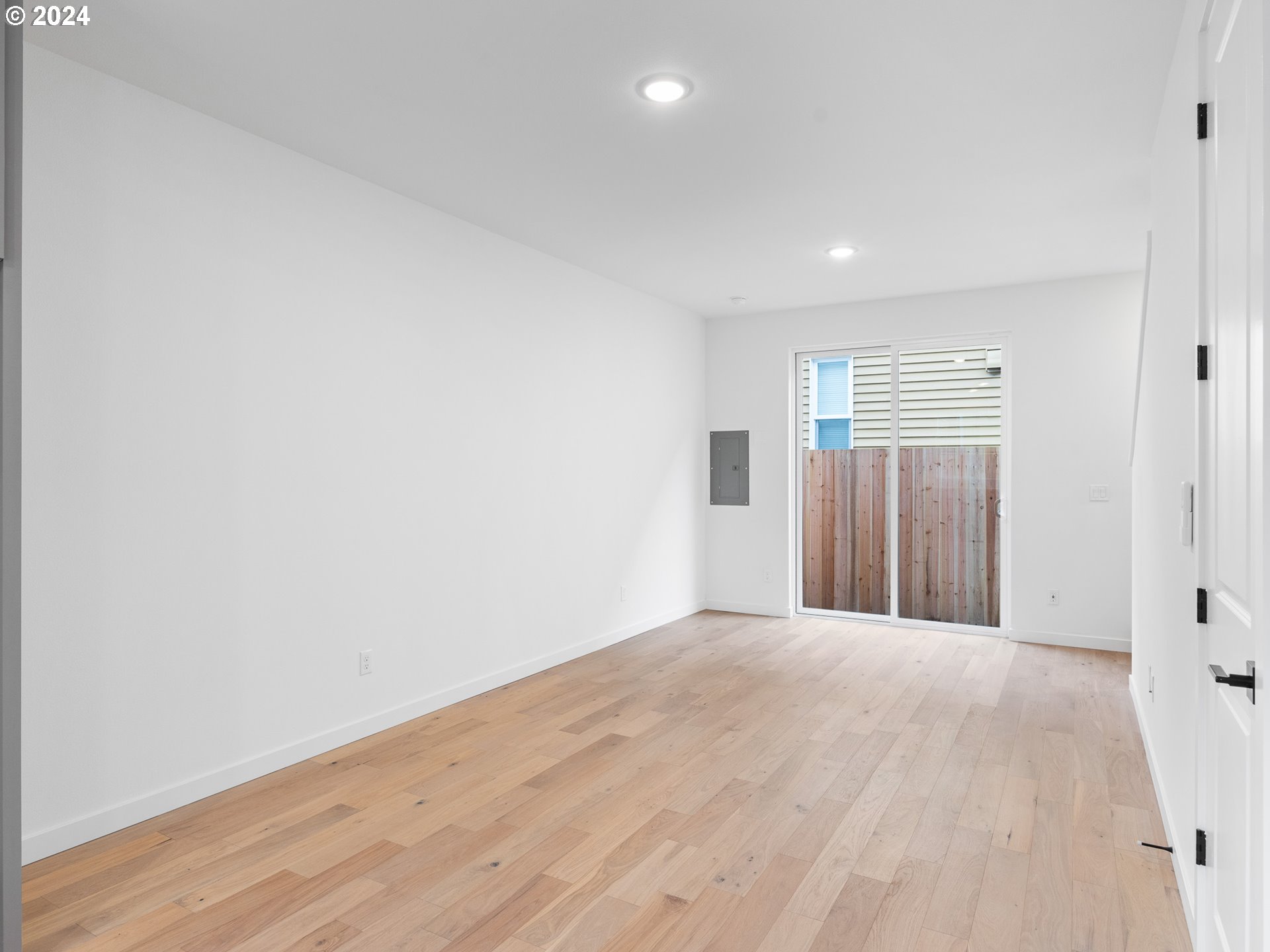 2232 Southeast Ankeny Street, Unit 2 Portland, OR 97214 - Photo 6 of 15