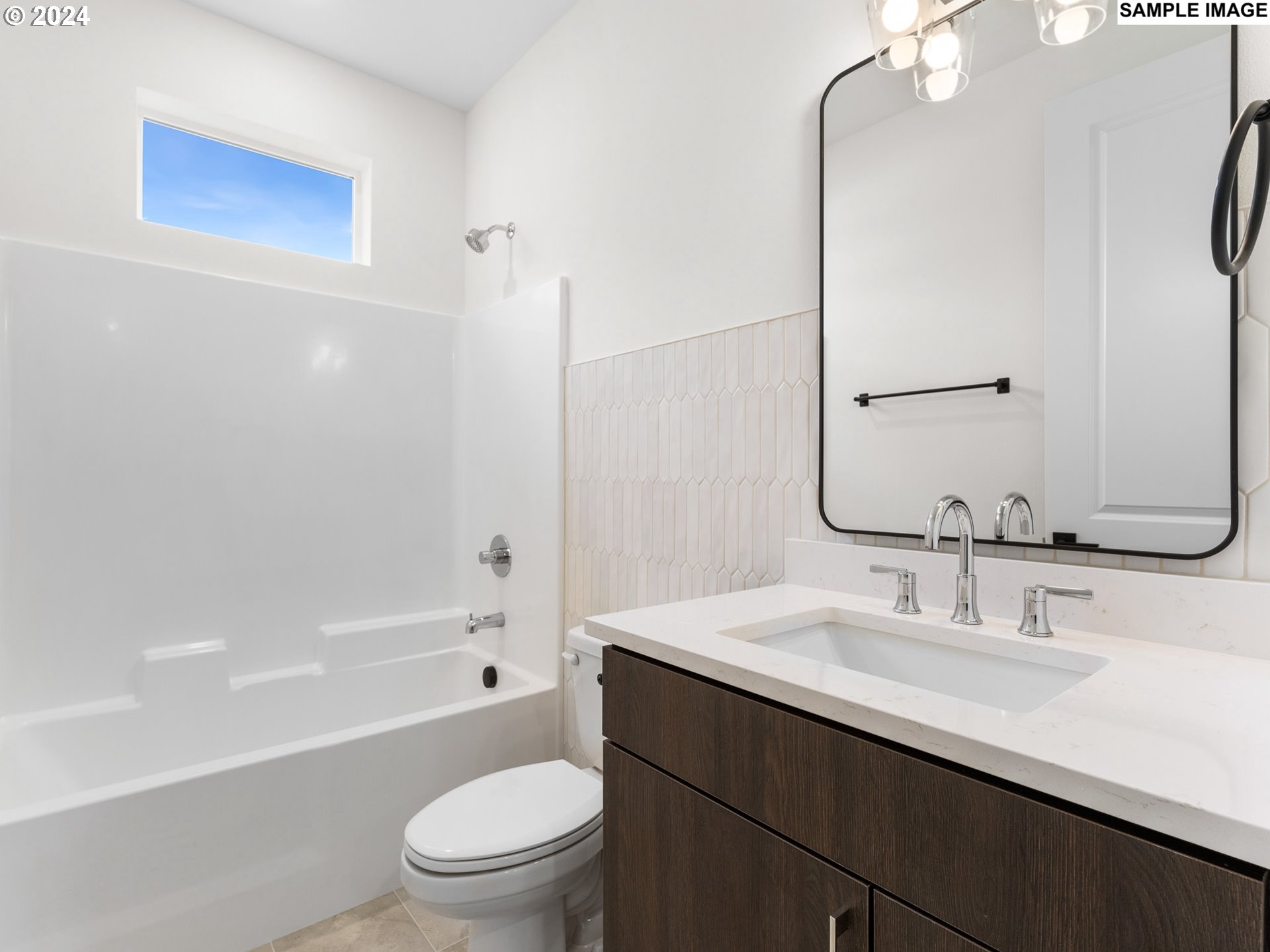 2232 Southeast Ankeny Street, Unit 2 Portland, OR 97214 - Photo 9 of 15