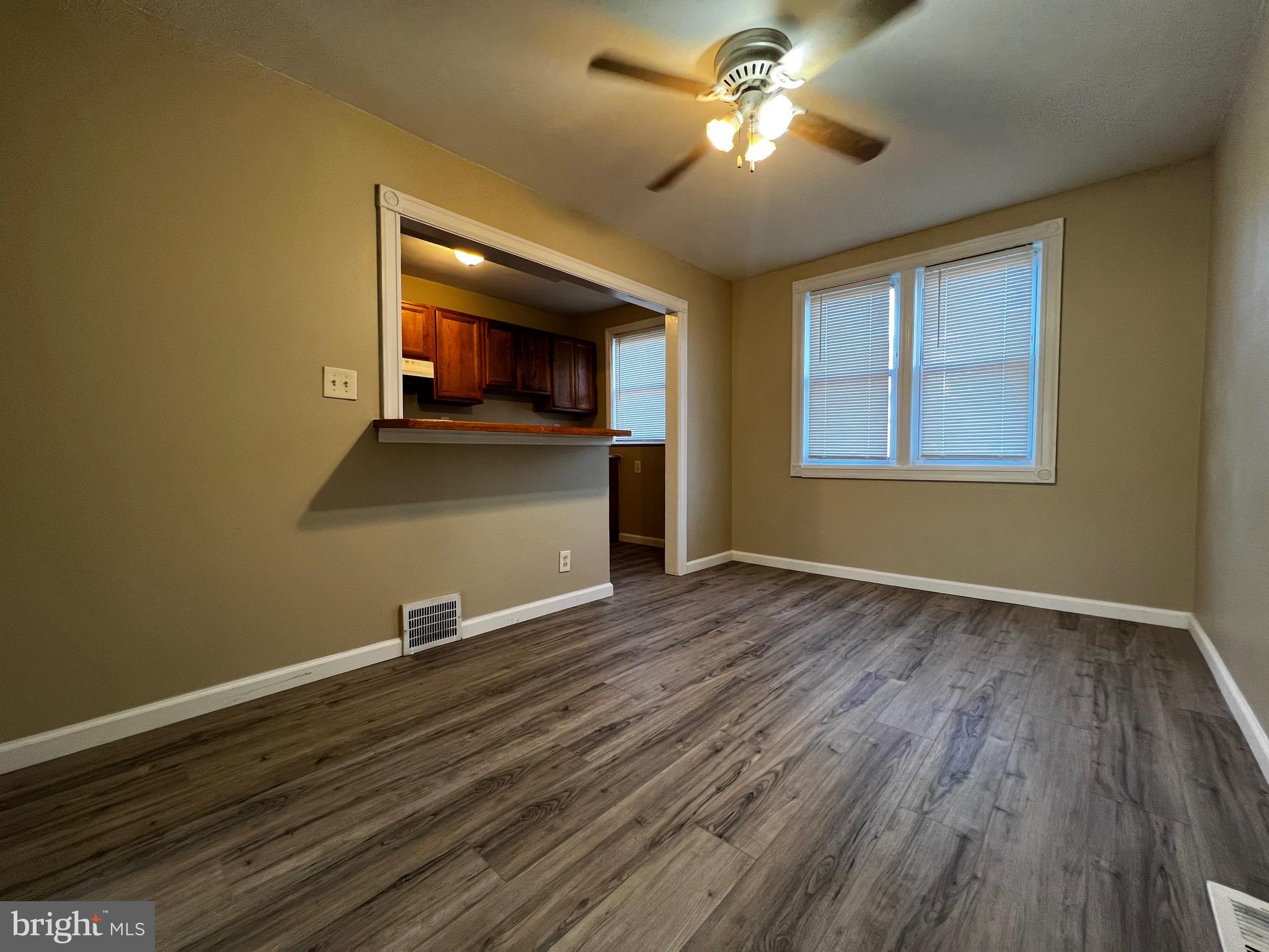 1125 South Merrimac Road Camden, NJ 08104 - Photo 9 of 34