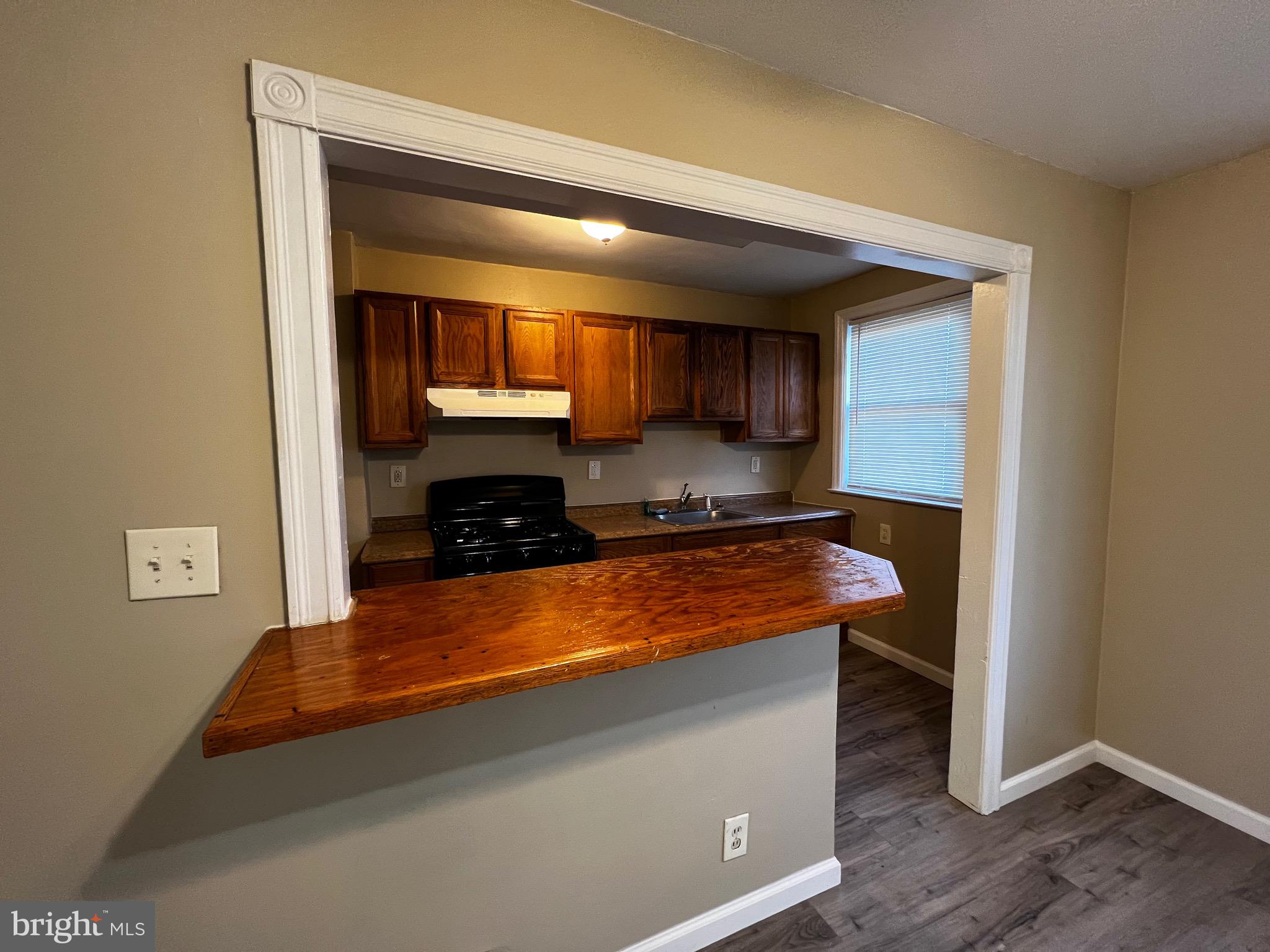 1125 South Merrimac Road Camden, NJ 08104 - Photo 10 of 34