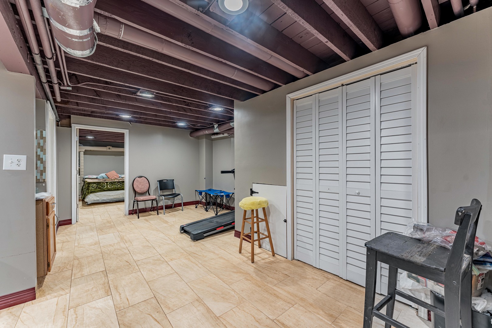 7533 North Ridge Boulevard Chicago, IL 60645 - Photo 23 of 34
