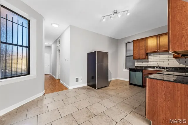 $895,000 | 3521-3525 Utah Street, St. Louis, MO 63118