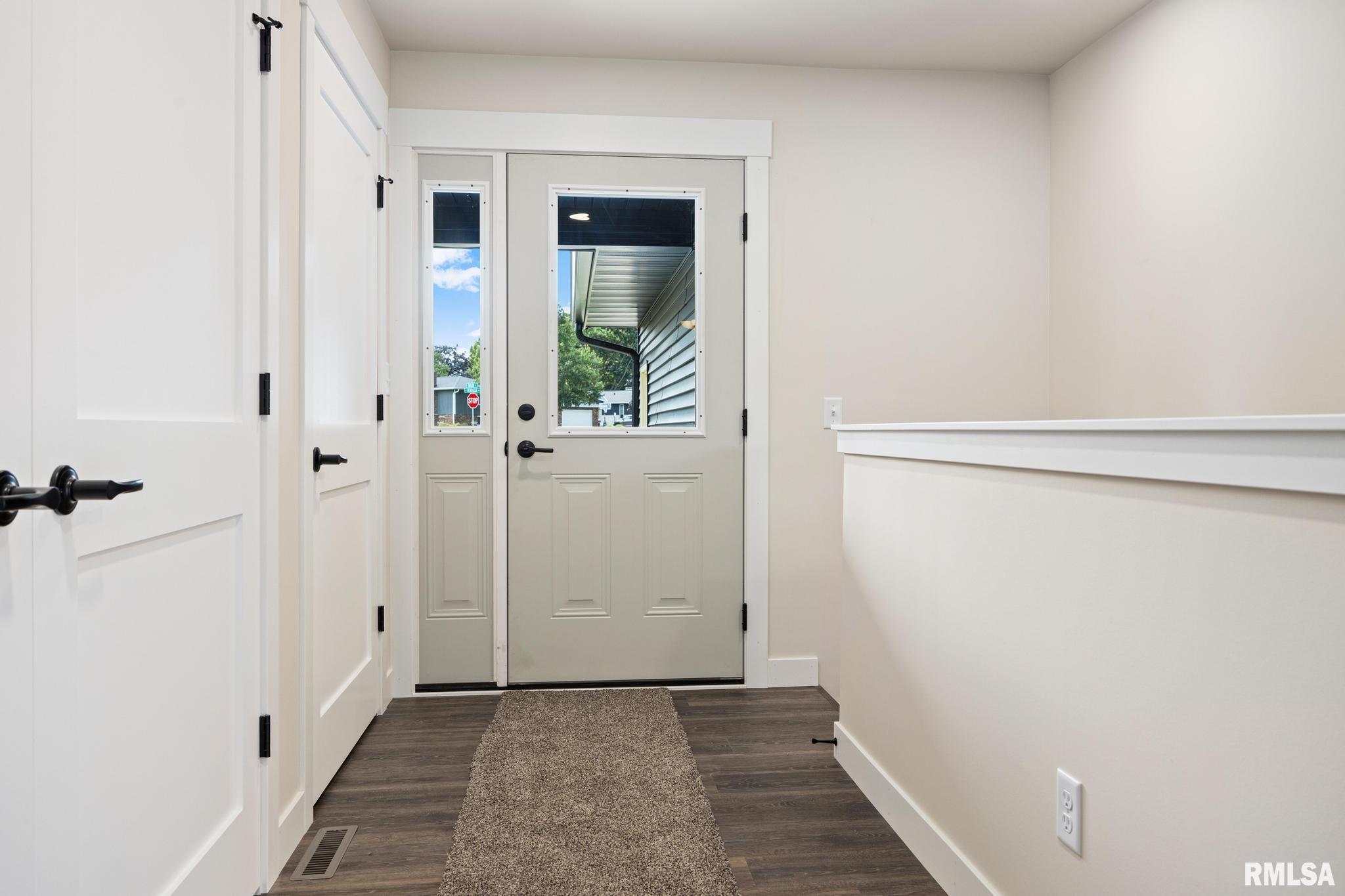 700 Taylor Street Morton, IL 61550 - Photo 5 of 49