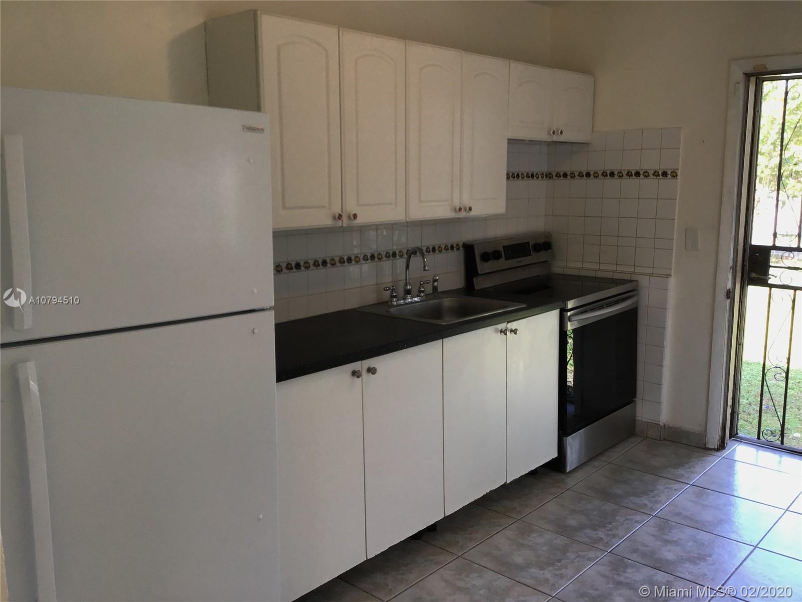 845 Codadad Street Opa-Locka, FL 33054 - Photo 11 of 31