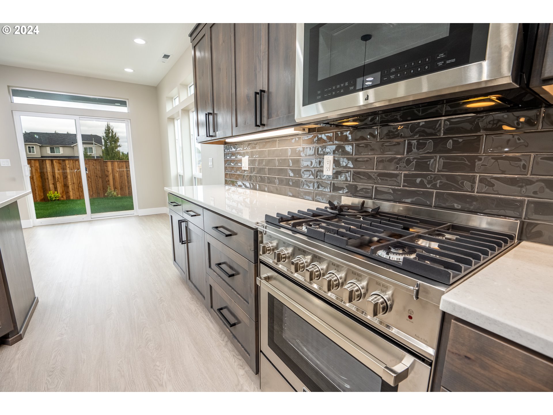 87653 8th Street Veneta, OR 97487 - Photo 15 of 43