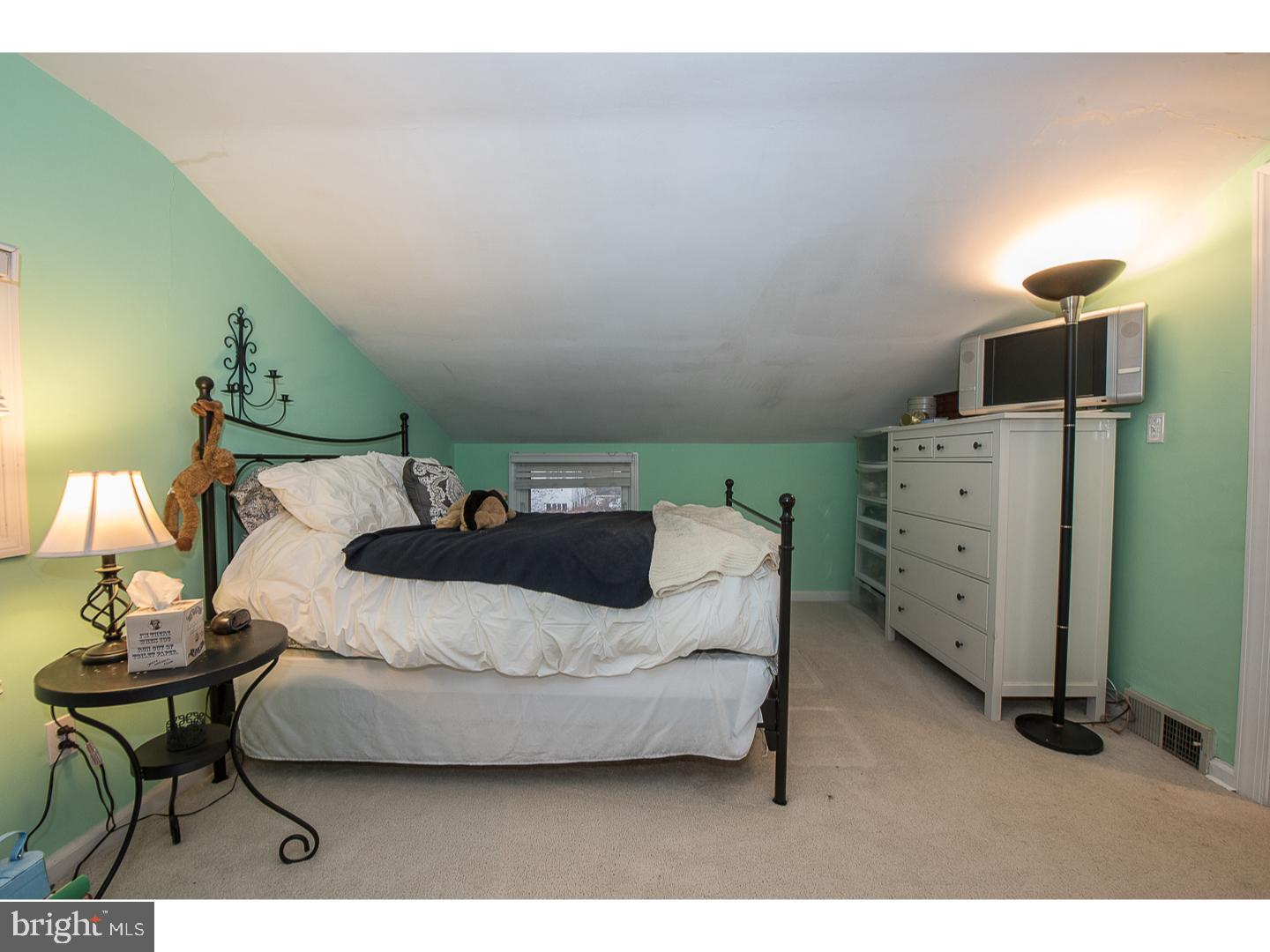 37 Devonwood Road Wayne, PA 19087 - Photo 18 of 20 Bedroom 3