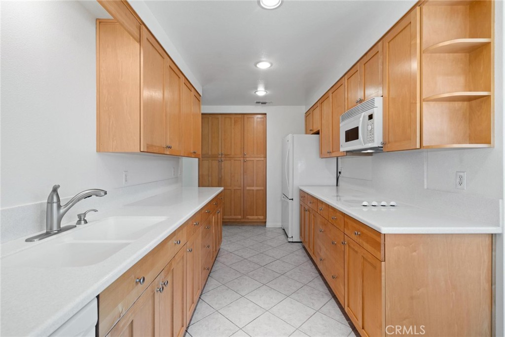 1262 Olwyn Drive Tustin, CA 92780 - Photo 10 of 47