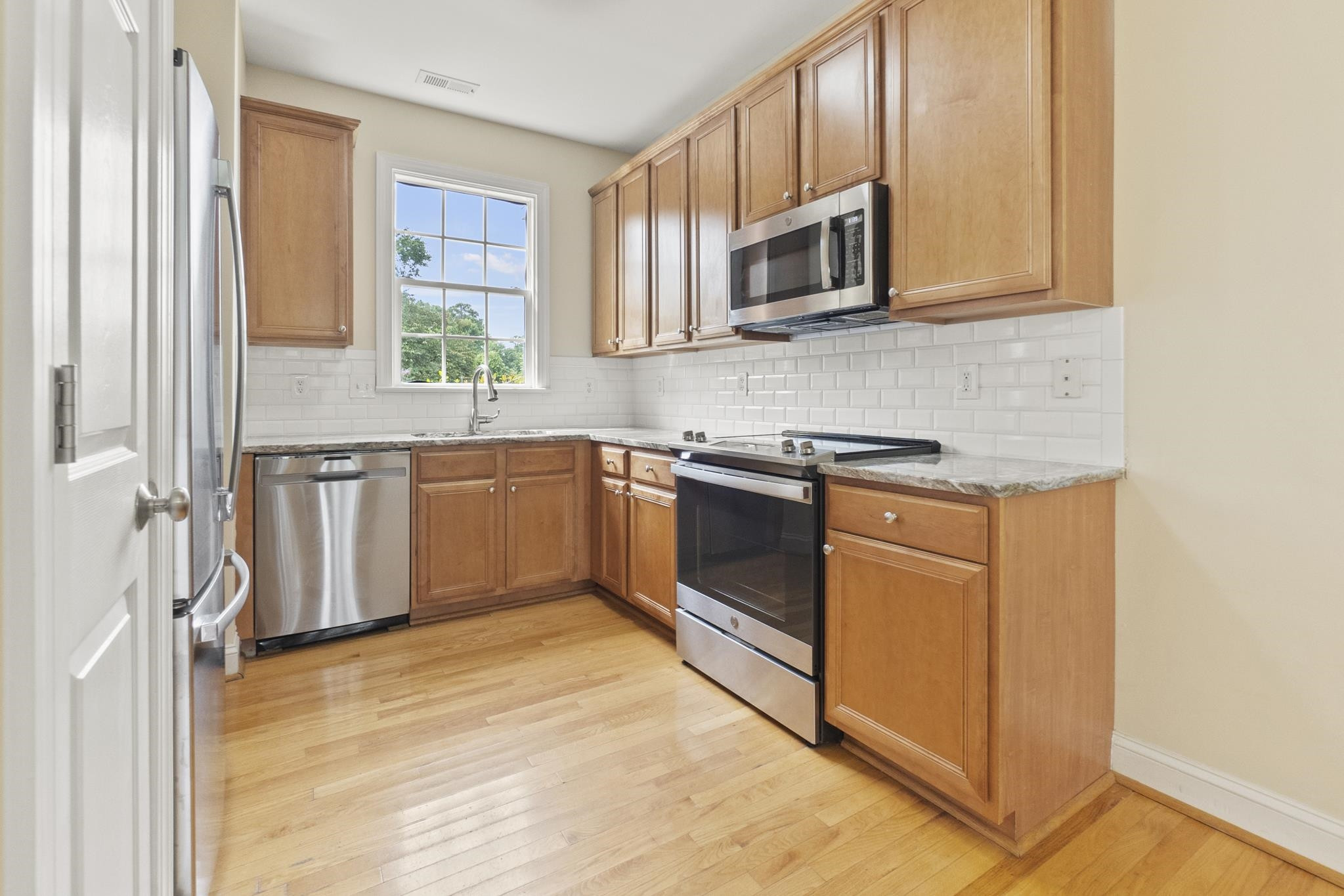 2251 Bellaire Avenue Raleigh, NC 27608 - Photo 4 of 26 Photo 4