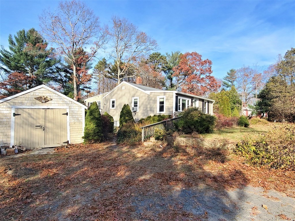 187 Carver Road Plymouth, MA 02360 - Photo 3 of 22 Gallery Image 3