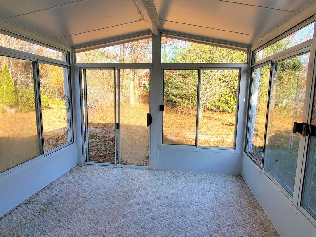 187 Carver Road Plymouth, MA 02360 - Photo 9 of 22 Gallery Image 9