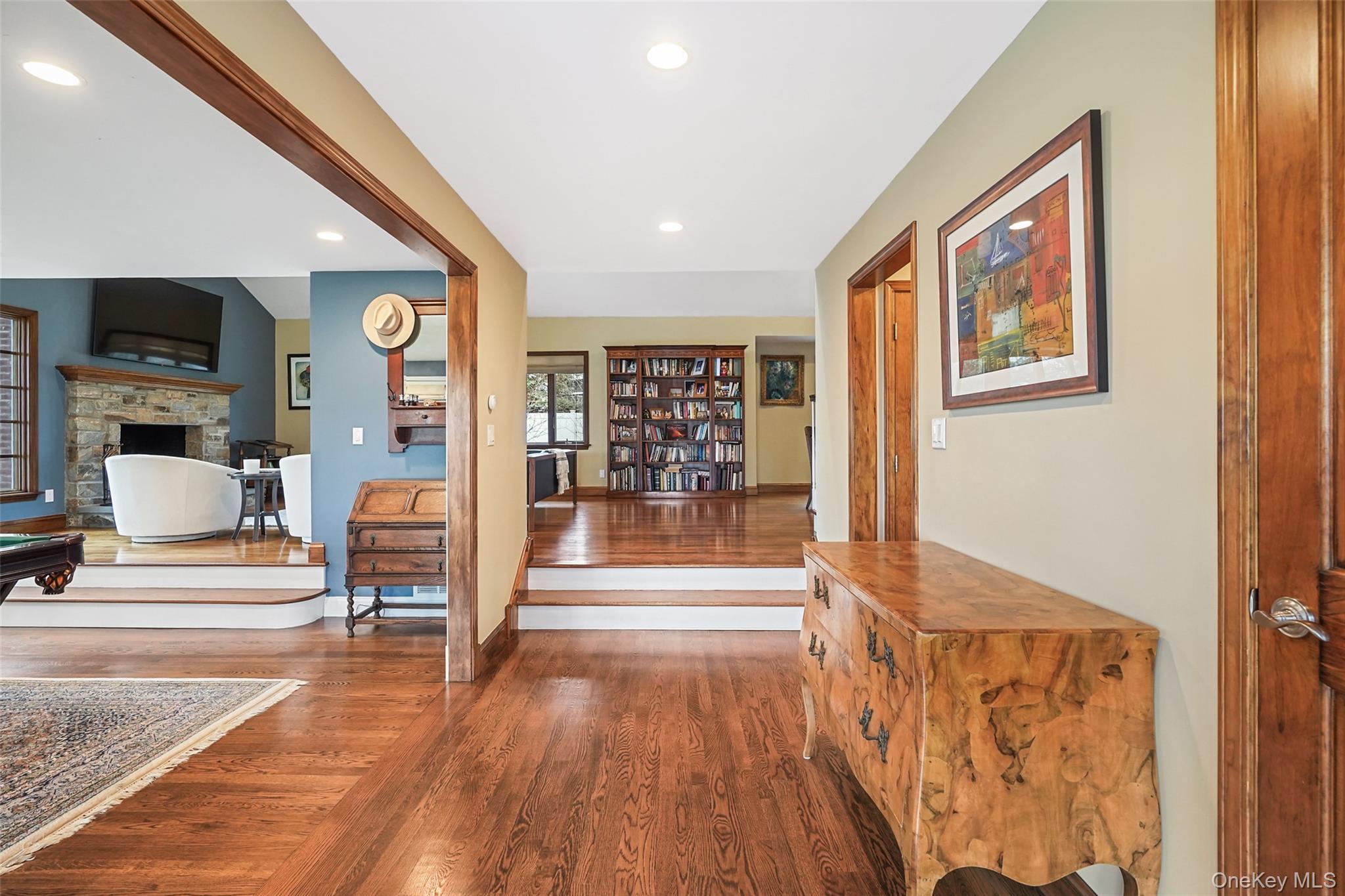 6 Old Oak Road Rye Brook, NY 10573 - Photo 7 of 30 Foyer