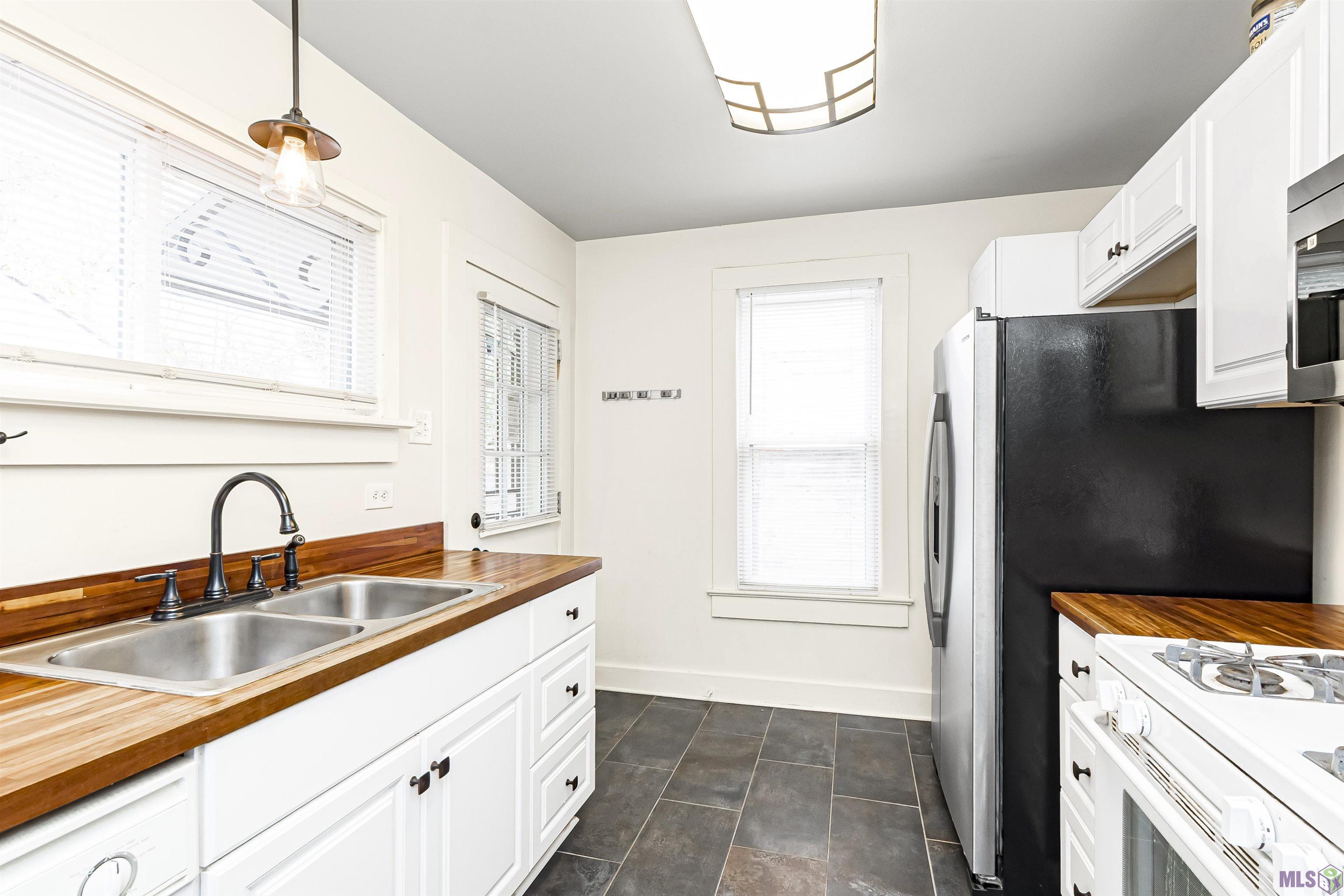 368 Wiltz Drive Baton Rouge, LA 70806 - Photo 16 of 28 Kitchen