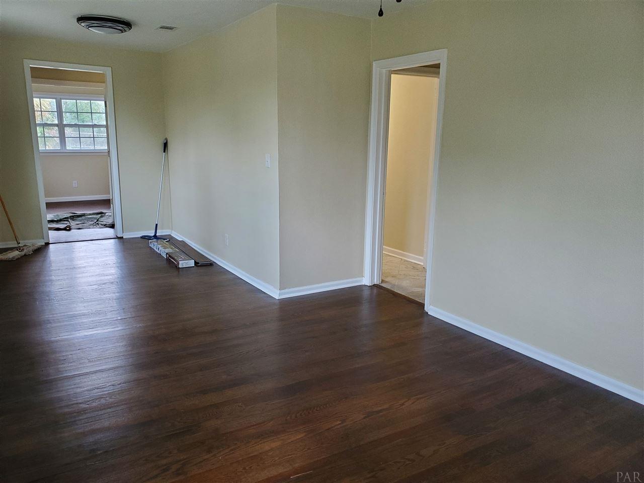 110 Shasta Road Pensacola, FL 32507 - Photo 3 of 12