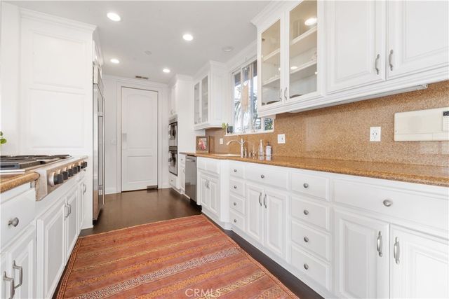 $3,750,000 | 700 Avenue C, Redondo Beach, CA 90277