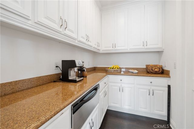 $3,750,000 | 700 Avenue C, Redondo Beach, CA 90277