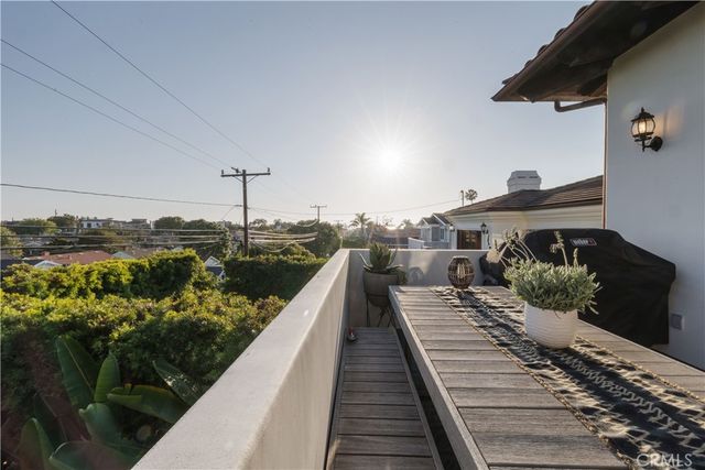$3,750,000 | 700 Avenue C, Redondo Beach, CA 90277