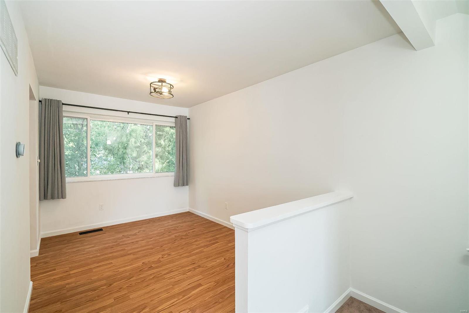 821 Portsdown Road Ballwin, MO 63011 - Photo 13 of 54