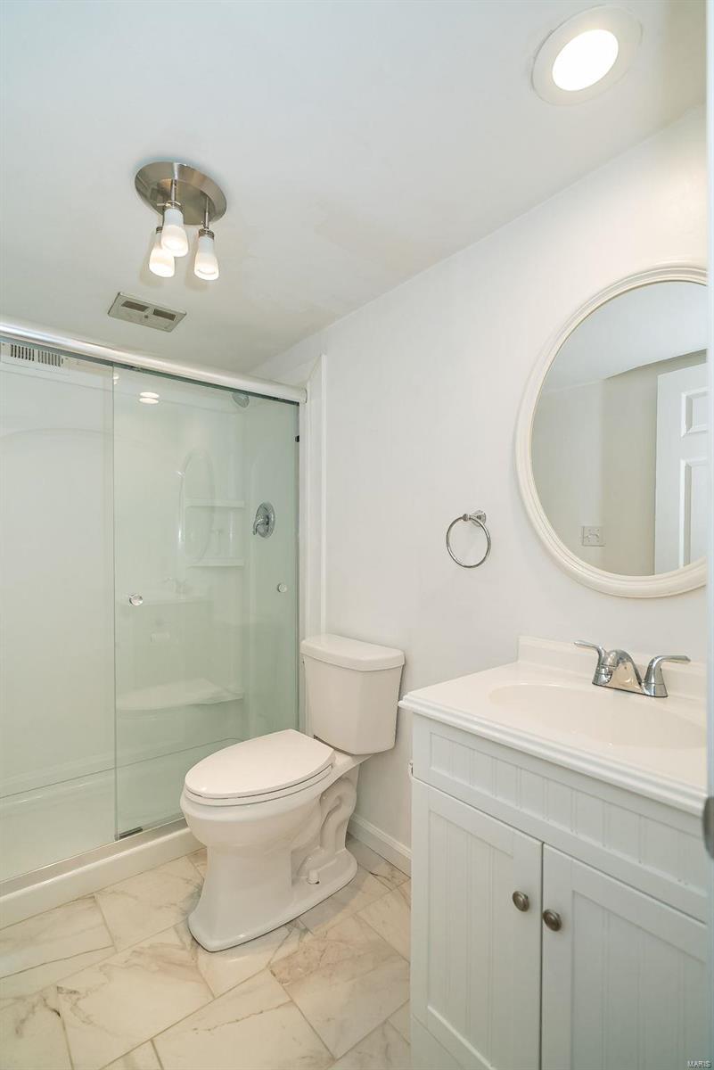 821 Portsdown Road Ballwin, MO 63011 - Photo 15 of 54