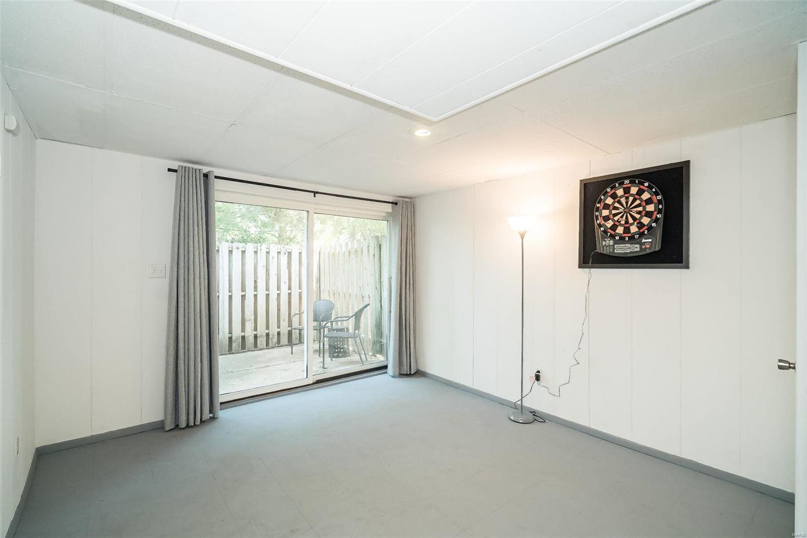 821 Portsdown Road Ballwin, MO 63011 - Photo 38 of 54