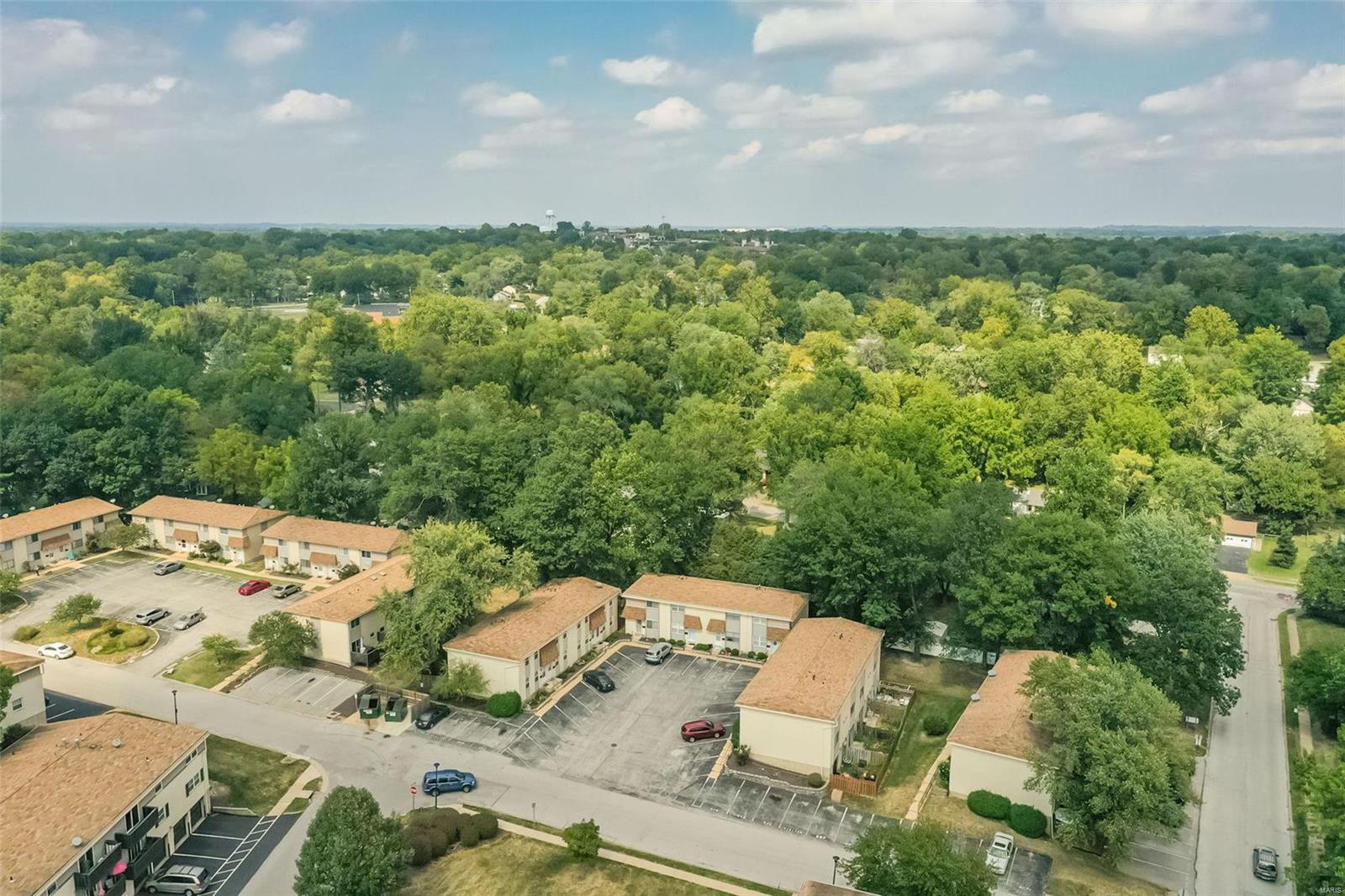 821 Portsdown Road Ballwin, MO 63011 - Photo 52 of 54