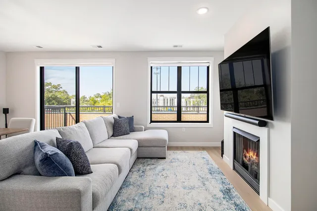 $870,000 | 302 South Bend Avenue, South Bend, IN 46637