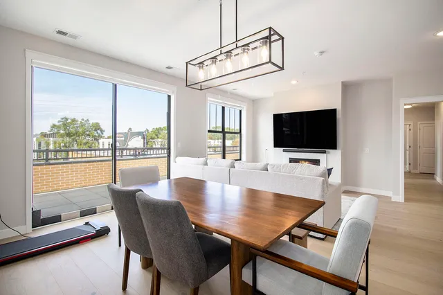 $870,000 | 302 South Bend Avenue, South Bend, IN 46637