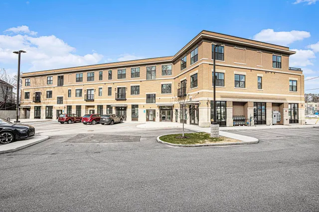 $870,000 | 302 South Bend Avenue, South Bend, IN 46637