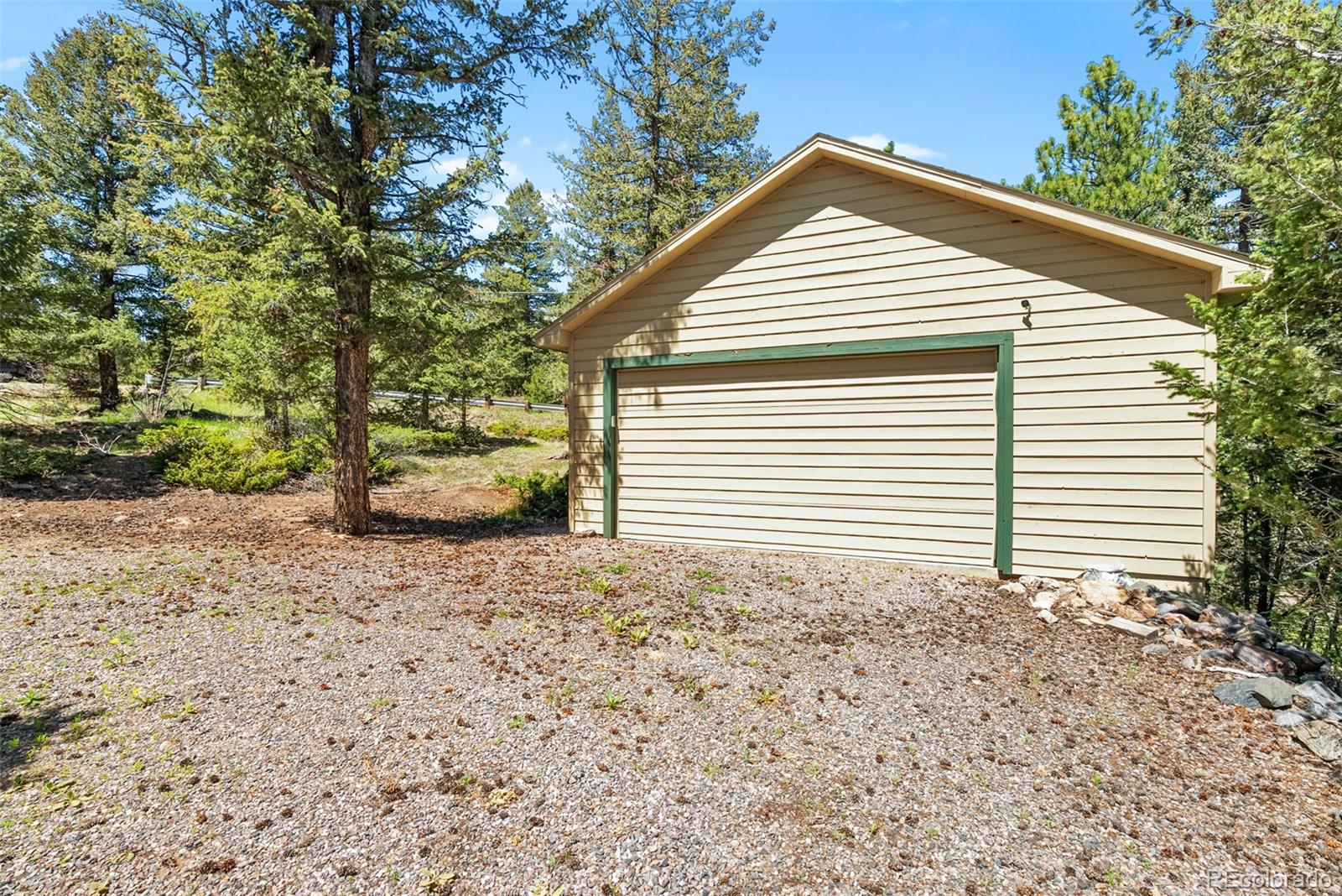 6252 King Drive Evergreen, CO 80439 - Photo 40 of 50 a view of backyard of house