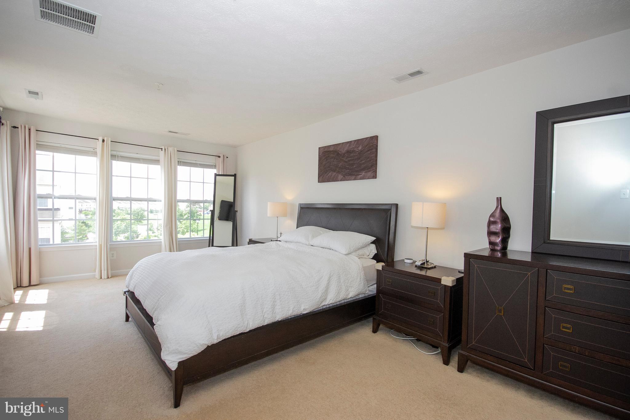 812 Tipton Road Middle River, MD 21220 - Photo 18 of 30 OWNER BEDROOM WITH EXTENDED SITTING AREA