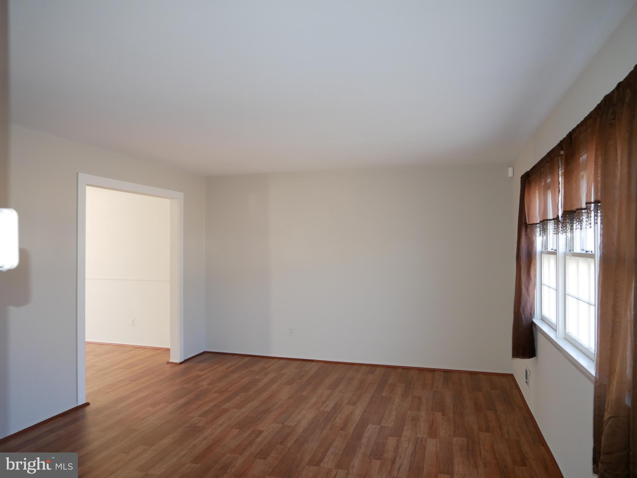 313 Highmeadow Road Reisterstown, MD 21136 - Photo 4 of 31 Living Room awaiting Your touch