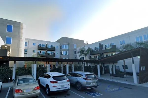 $2,100 | 5100 Overland Avenue, Culver City, CA 90230