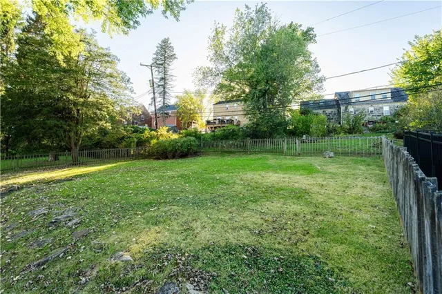 $347,500 | 753 Jefferson Drive, Pittsburgh, PA 15229