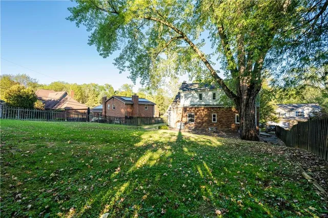 $347,500 | 753 Jefferson Drive, Pittsburgh, PA 15229