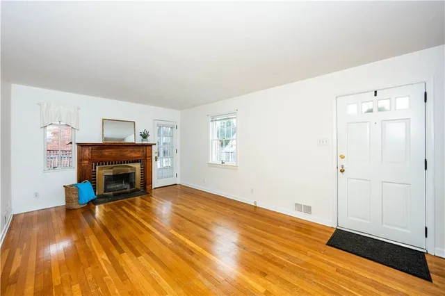 $347,500 | 753 Jefferson Drive, Pittsburgh, PA 15229