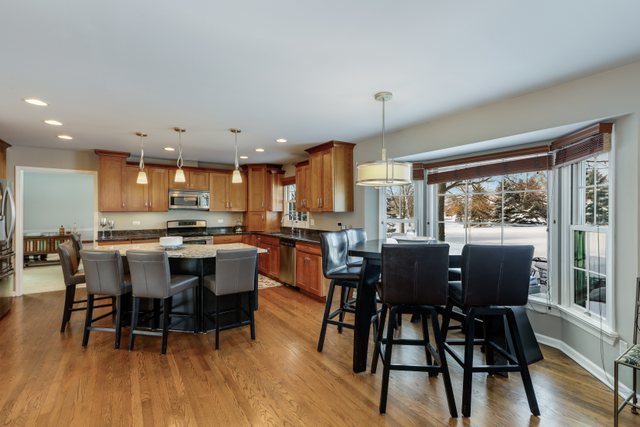3N708 Baert Road St. Charles, IL 60175 - Photo 13 of 48 Gallery Image 13