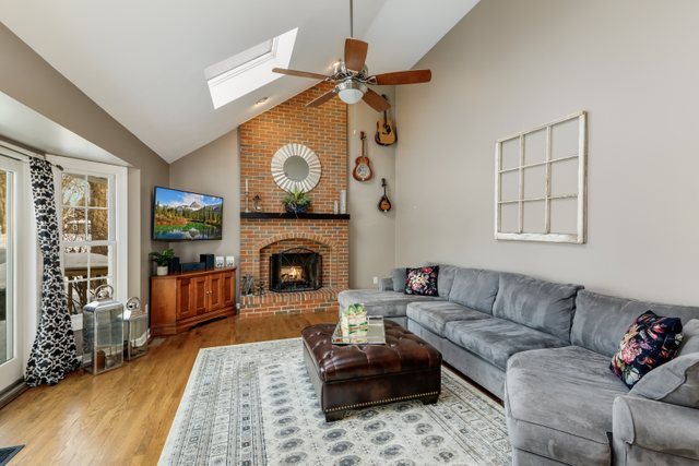 3N708 Baert Road St. Charles, IL 60175 - Photo 17 of 48 Gallery Image 17