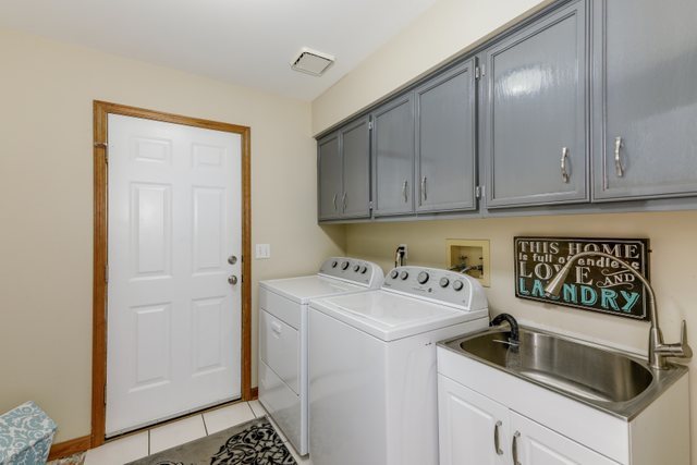3N708 Baert Road St. Charles, IL 60175 - Photo 18 of 48 Gallery Image 18