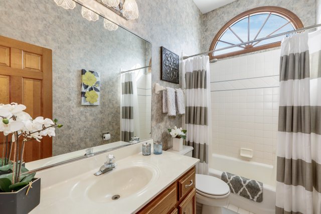 3N708 Baert Road St. Charles, IL 60175 - Photo 29 of 48 Gallery Image 29