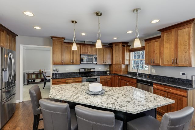 3N708 Baert Road St. Charles, IL 60175 - Photo 10 of 48 Gallery Image 10