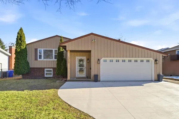 $325,000 | 1223 West Grant Street, Appleton, WI 54914