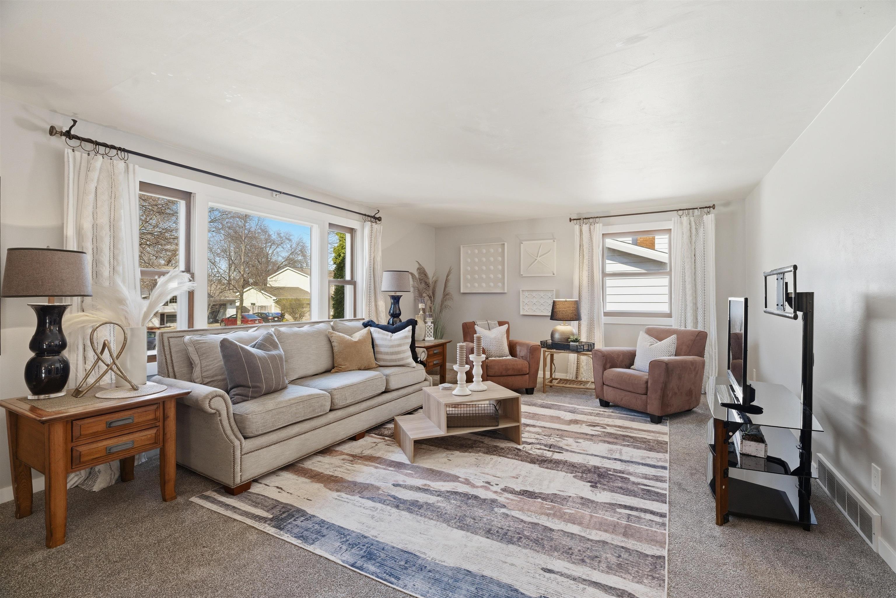 1223 West Grant Street Appleton, WI 54914 - Photo 2 of 27