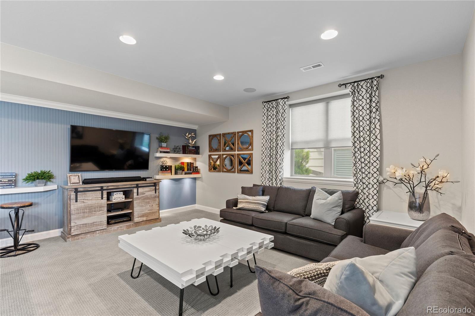 485 Meadowleaf Lane Highlands Ranch, CO 80126 - Photo 21 of 29