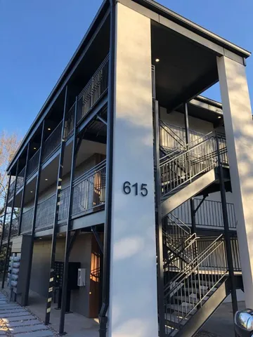 a view of entryway with a front door